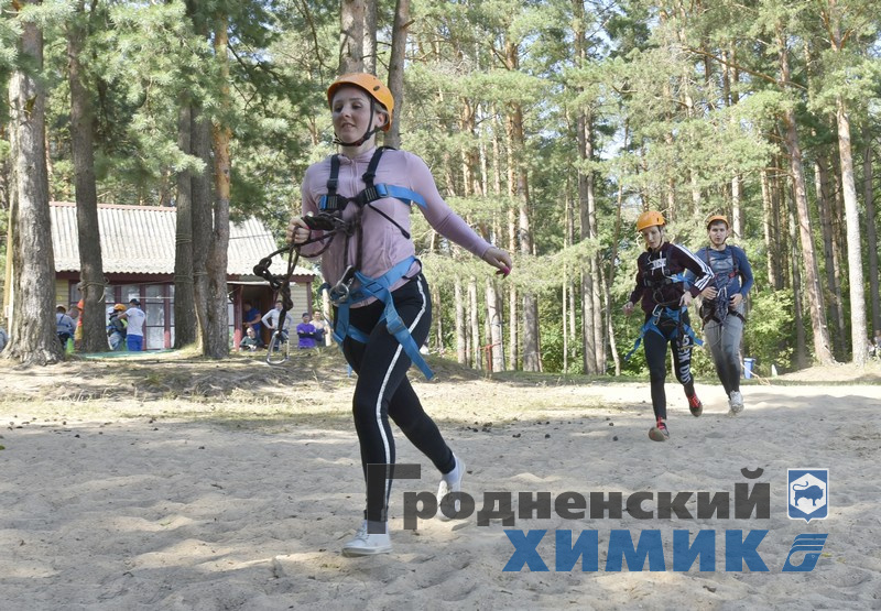 547688989880 (13).jpg